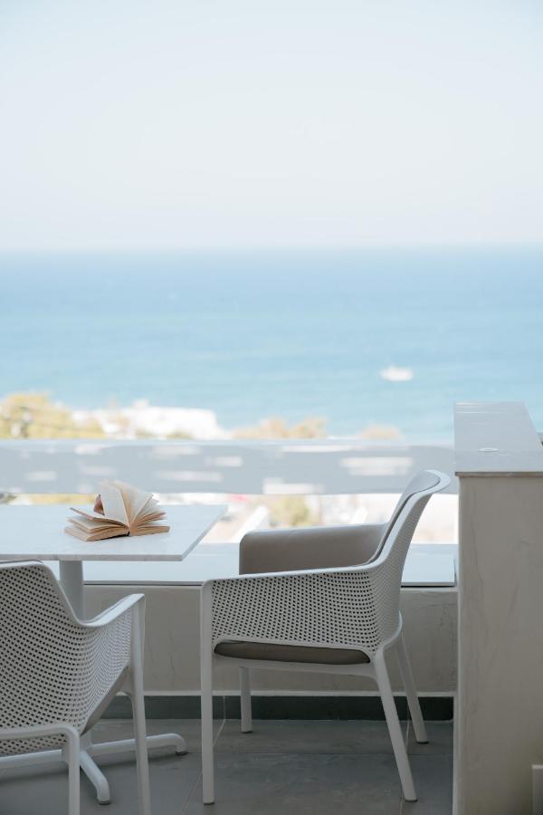 Mon Signor (Adults Only) Hotel คามารี ภายนอก รูปภาพ